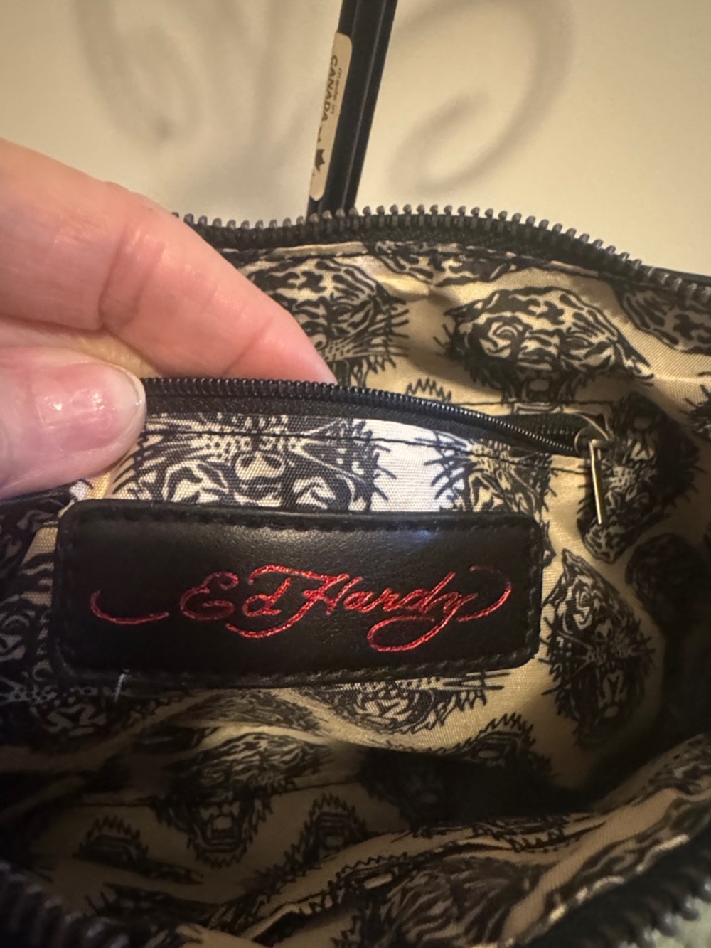 Ed Hardy Black Embossed Stud Accent Shoulder Bag - NWT - Picture 3 of 5
